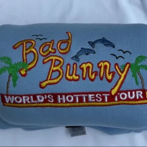 bad bunny music nike weihnachten besticken sweatshirt modestil 5idy4