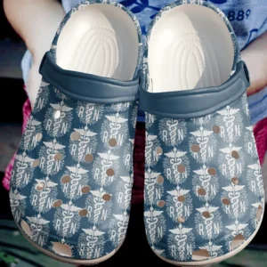 nurse beach registered pattern crocs classic clogs kze1q