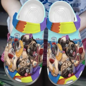 pug beach day crocs classic clogs 3dv7d