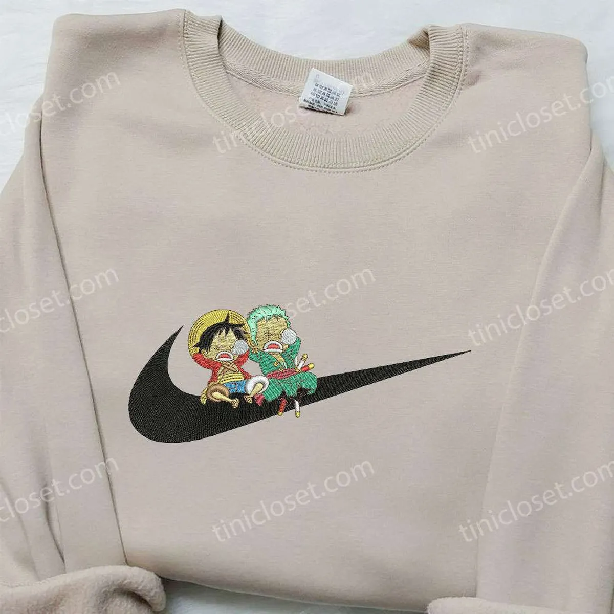 ruffy und zoro x nike bestickter hoodie one piece hoodie besticken nike inspiriertes hoodie besticken 0b462
