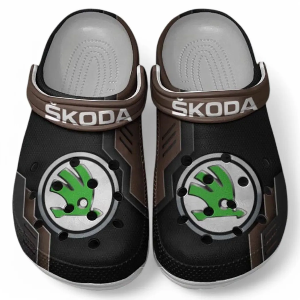 Skoda Crocs Clogs Männer Frauen, Geschenk für Skoda Fan CAR185031525252 - Braun