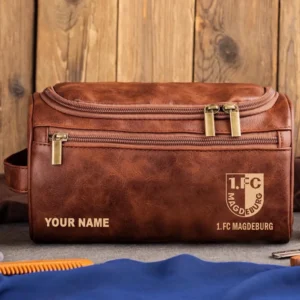 1. FC Magdeburg Ledertasche, Personalisierte Kulturtasche für 1. FC Magdeburg BDE56052425232 - Rotbraun