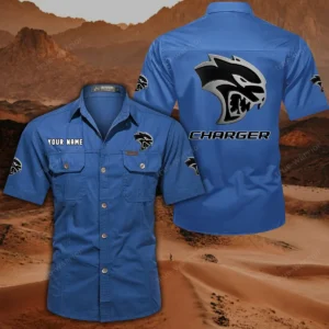 Dodge Charger Hemd mit kurzen Ärmeln, All-Over-Print Kurzarmhemd CAR444052625796 - Cowboyblau