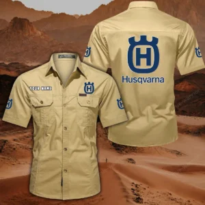 Husqvarna Motorcycles Hemd mit kurzen Ärmeln, All-Over-Print Kurzarmhemd CAR444052625797 - Khaki
