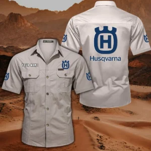 Husqvarna Motorcycles Hemd mit kurzen Ärmeln, All-Over-Print Kurzarmhemd CAR444052625797 - Beige