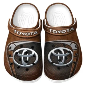 Toyota Crocs Sandalen für Herren Damen Toyota Fan CAR177031425555 - Braun