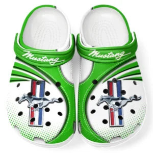 Ford Mustang Crocs Sandalen für Herren Damen, Geschenk für Ford Mustang Fan CAR181031525696 - Grün