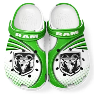 Ram truck Crocs Sandalen für Herren Damen, Geschenk für Ram truck Fan CAR181031525739 - Grün