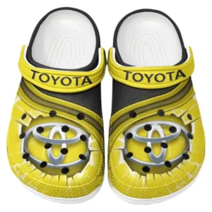 Toyota Crocs Clogs Männer Frauen, Geschenk für Toyota Fan CAR188032025118 - Gelb